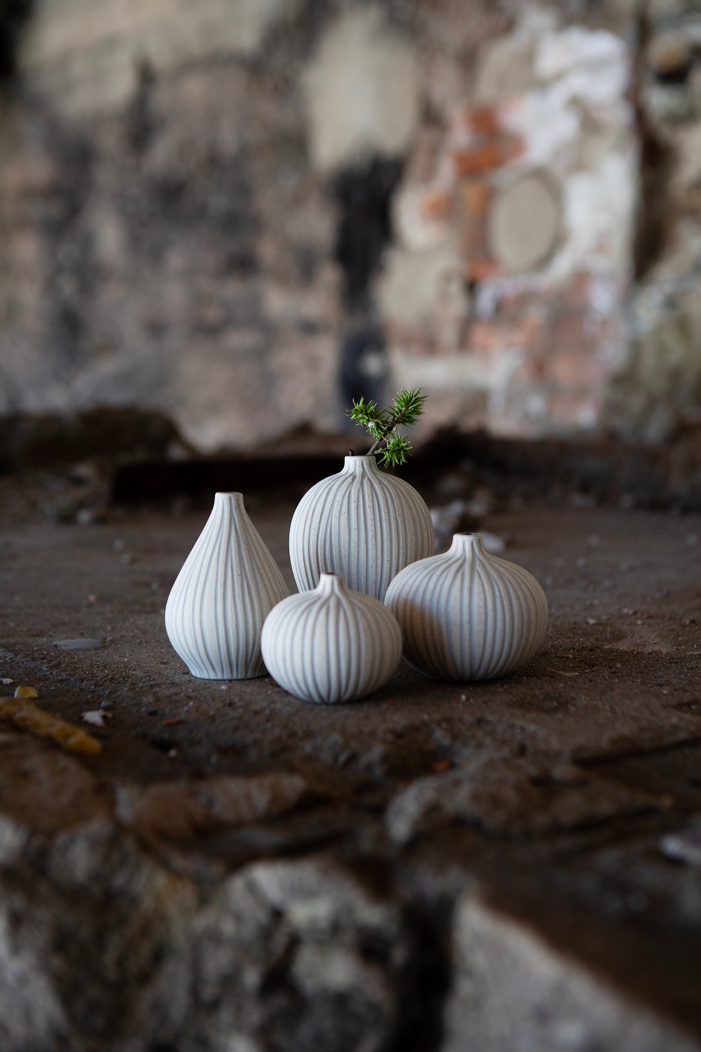 Kobe Vase Sand White Stone Stripe
