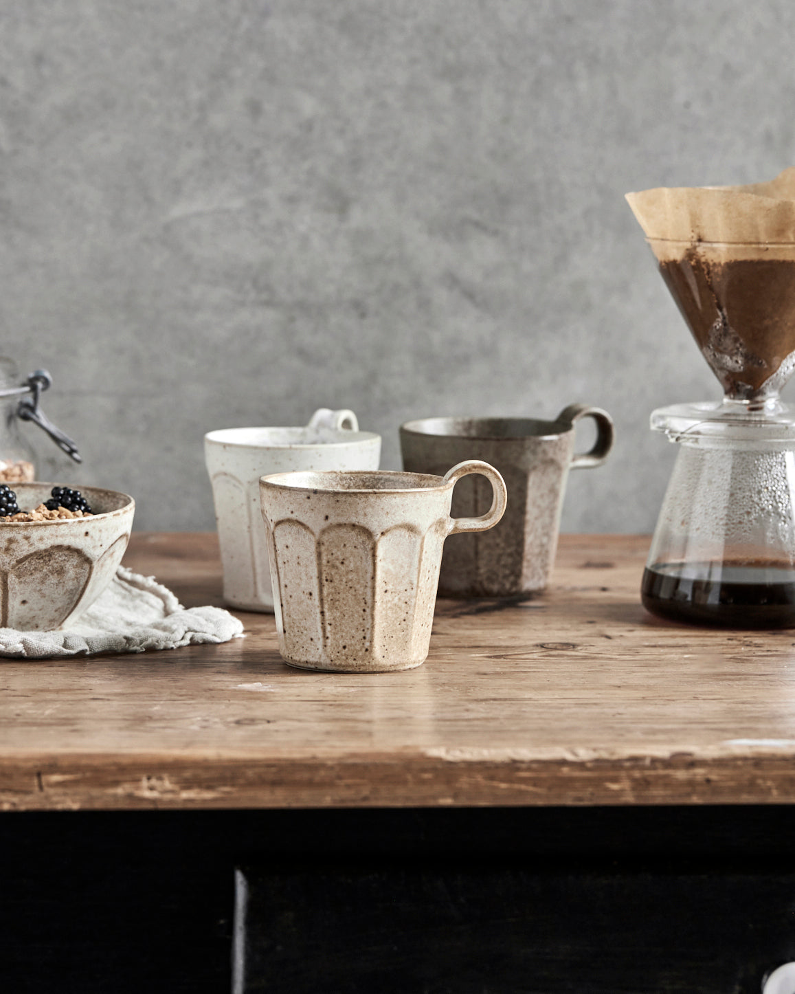 Off-white, Beige and Green Arch Mug S/3