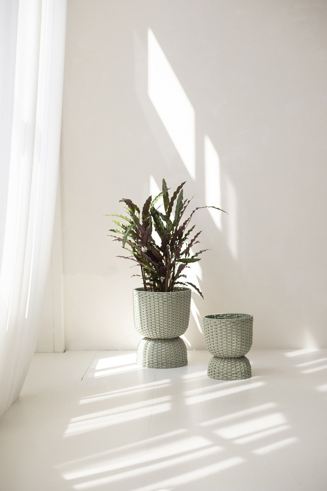 Diabolo Twist Planter Small