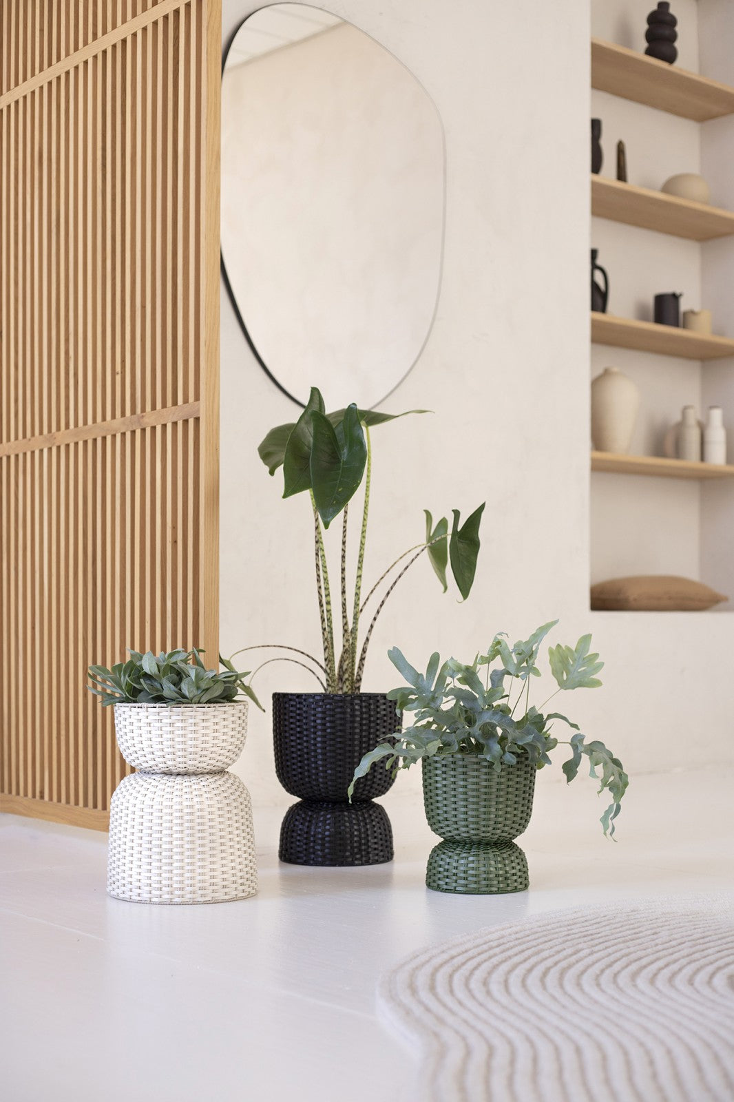 Diabolo Twist Planter Medium