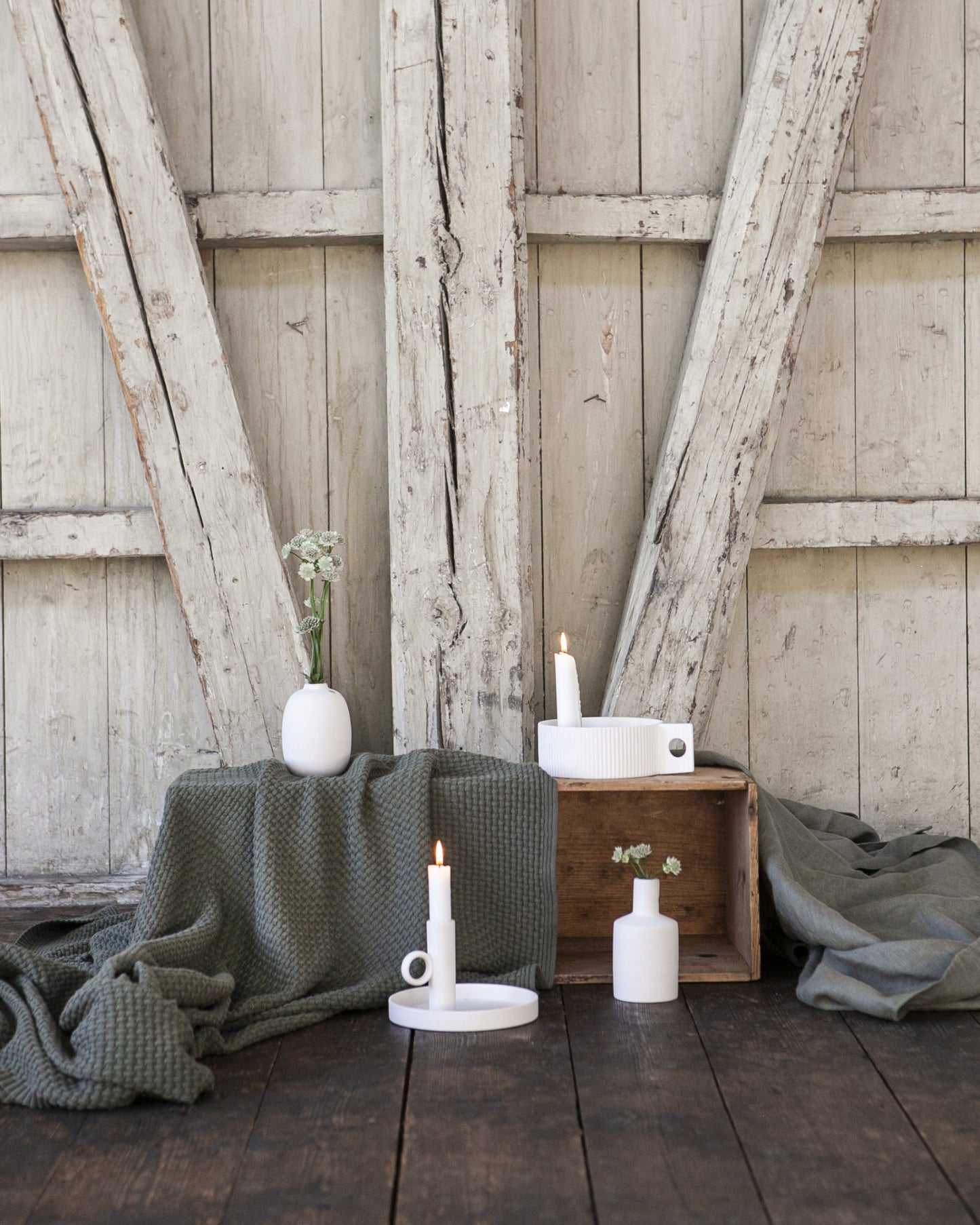 Lidaby White Candlestick Holder