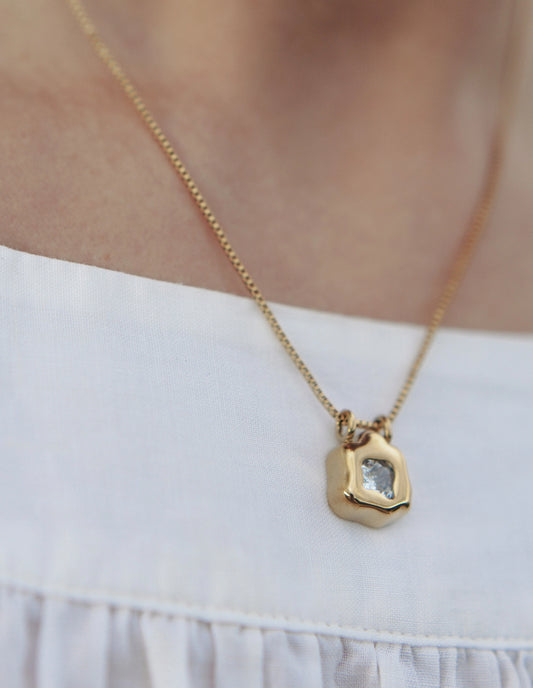 Gold Fluid Pendant Necklace