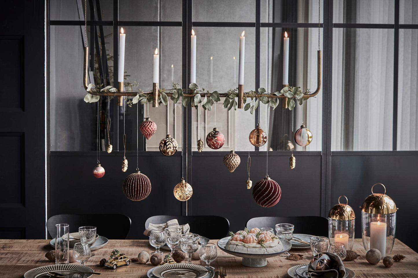 Maxi, Antique Brass Finish Candleholder