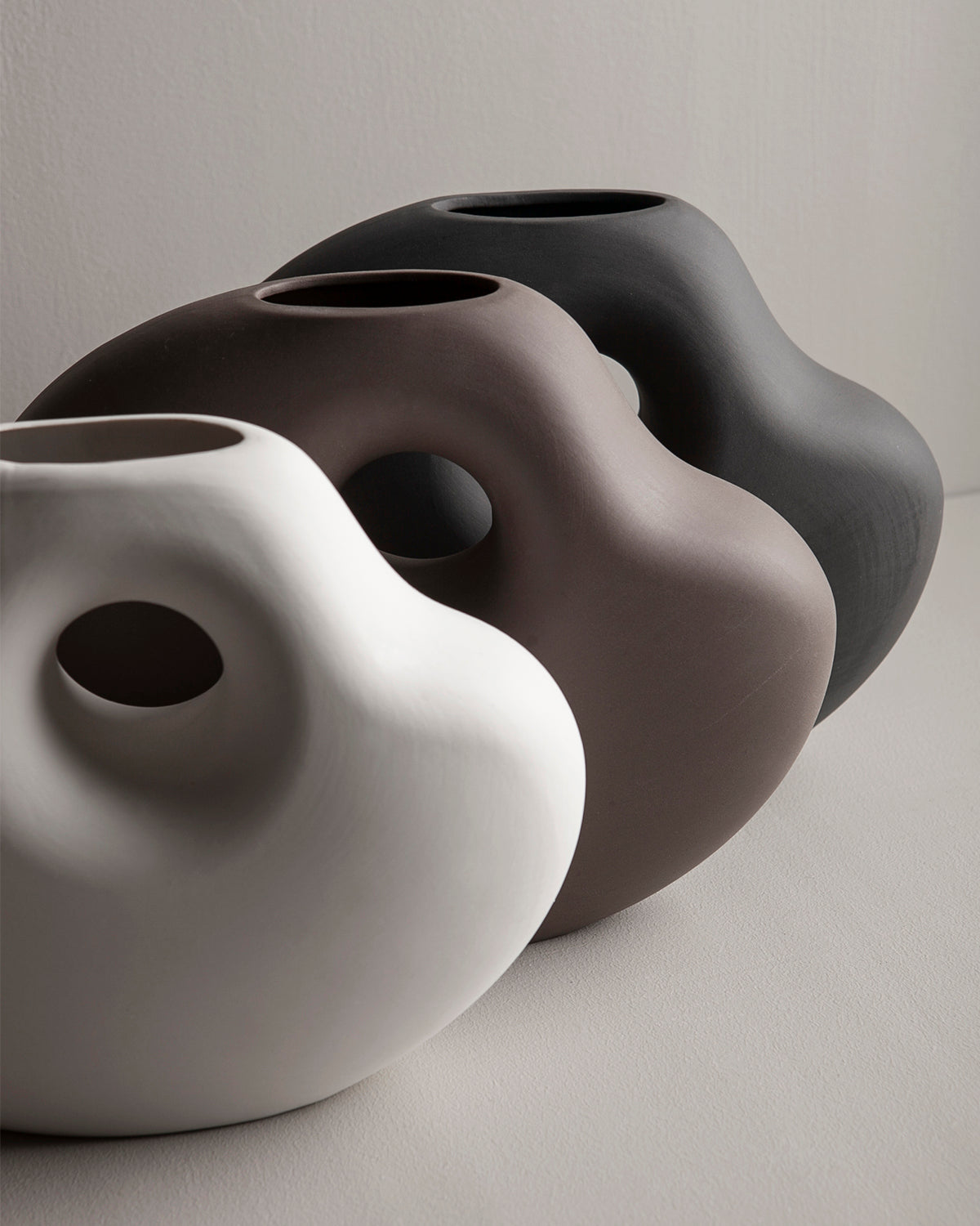 Lunden Dark Grey Ceramic Vase