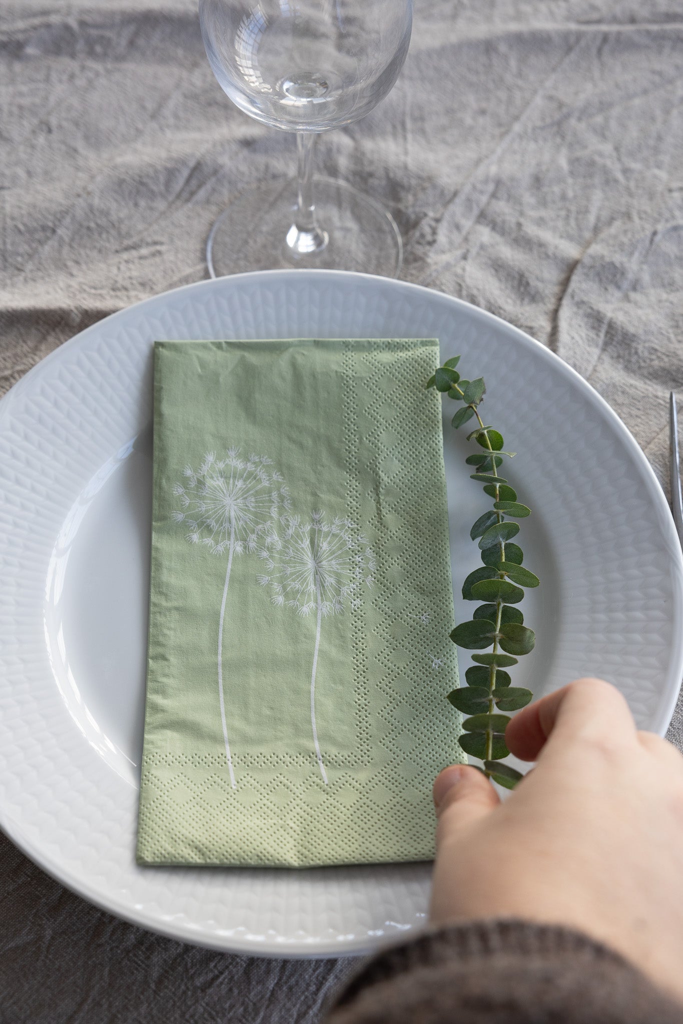 Dandelion Motif Napkins