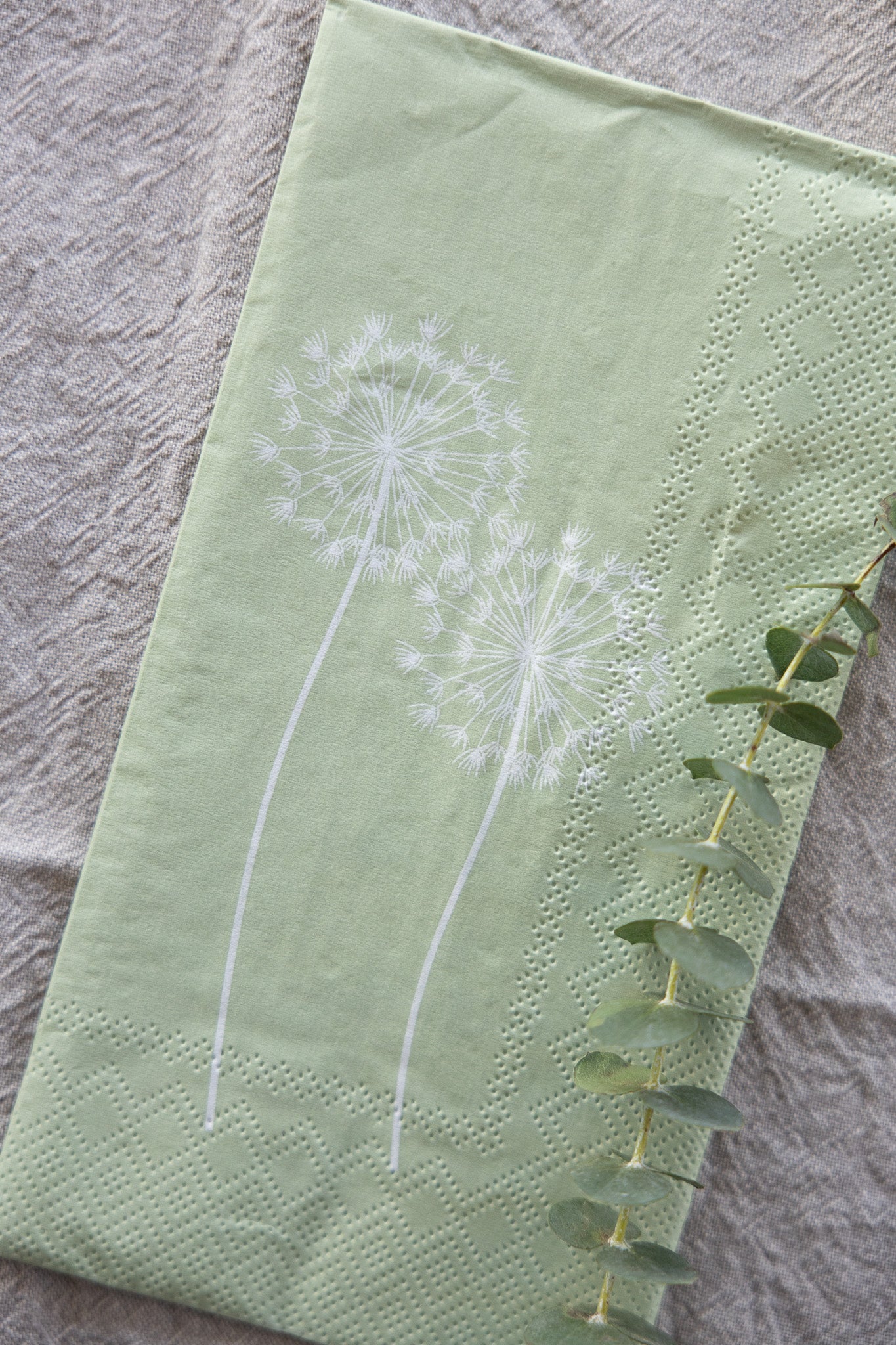 Dandelion Motif Napkins