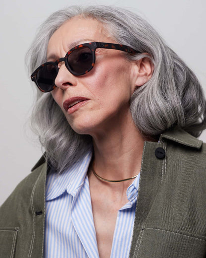 IZIPIZI #C Sunglasses Square Tortoise