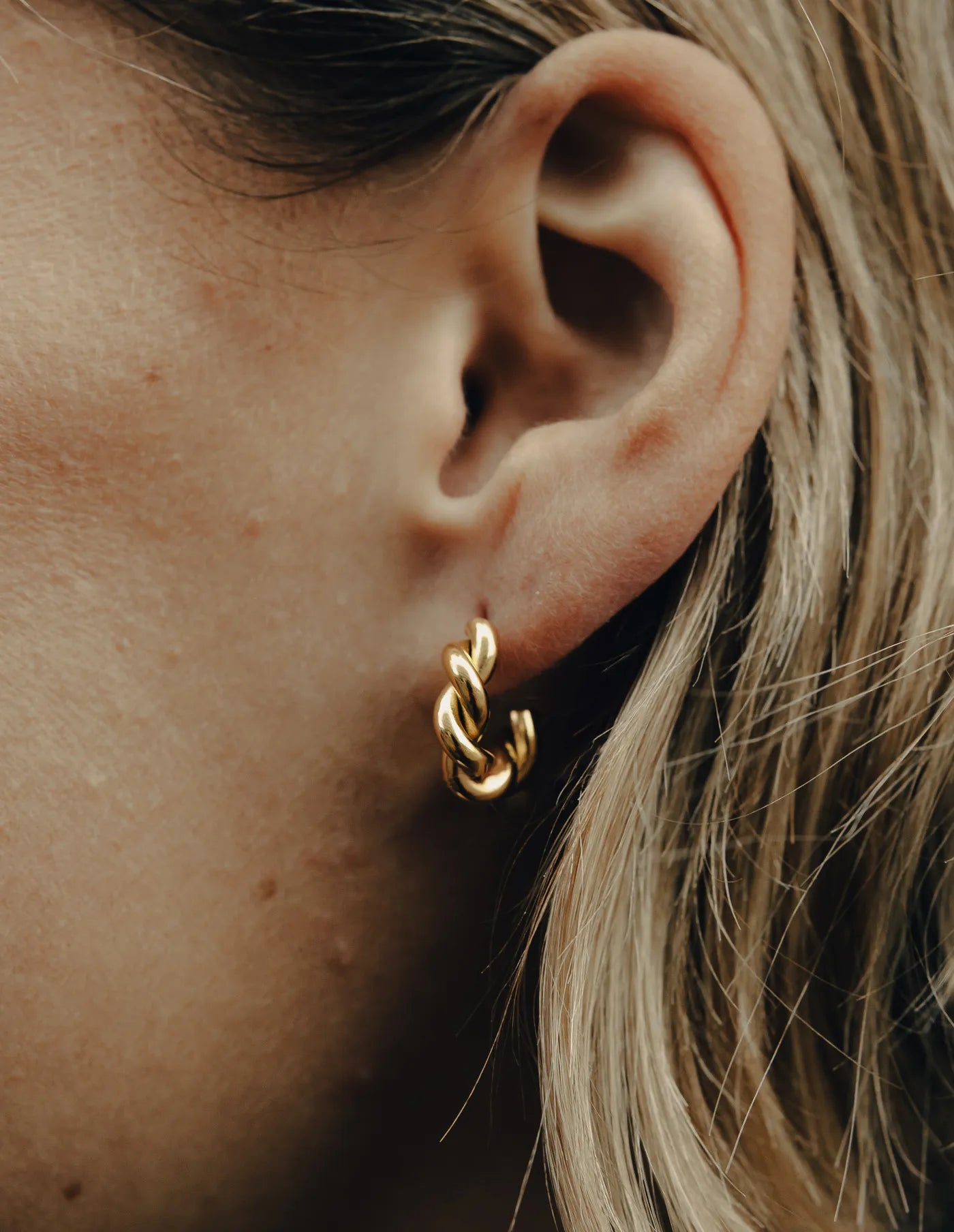 Gold Ridge Twist Hoops Earrings