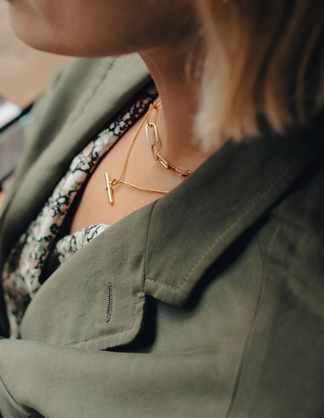 Gold T-Bar Chain Necklace